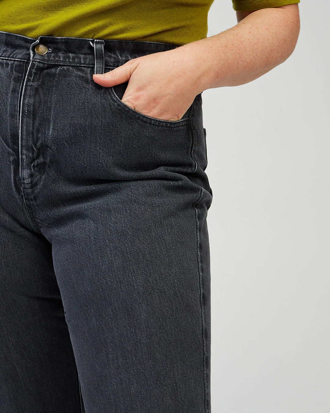 Brooks Jeans - Image 15