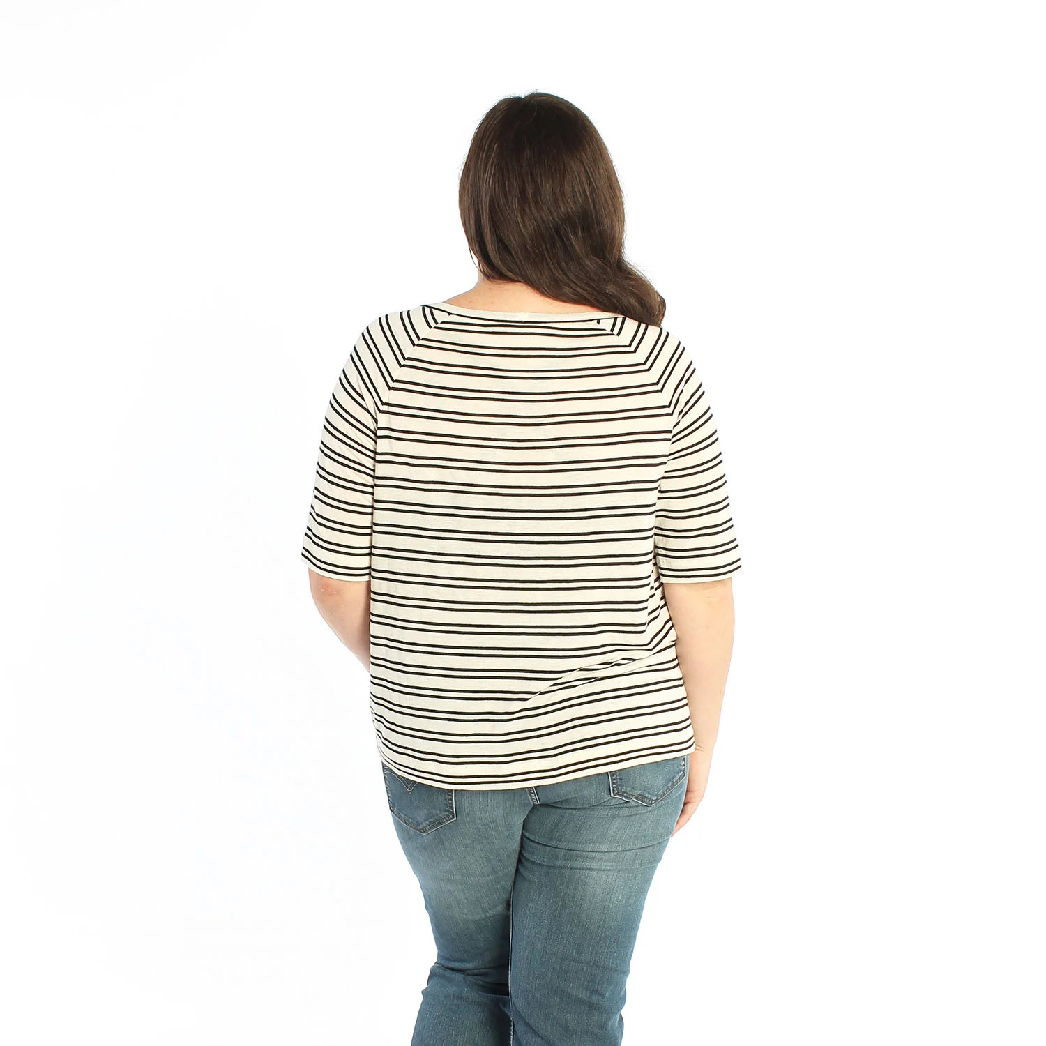 Elliot Sweater and Tee - Image 11